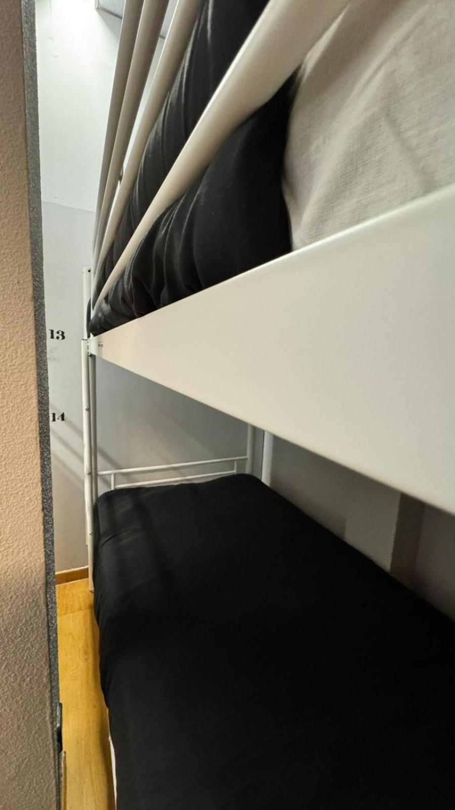 Hostel Puerta Del Angel 马德里 外观 照片
