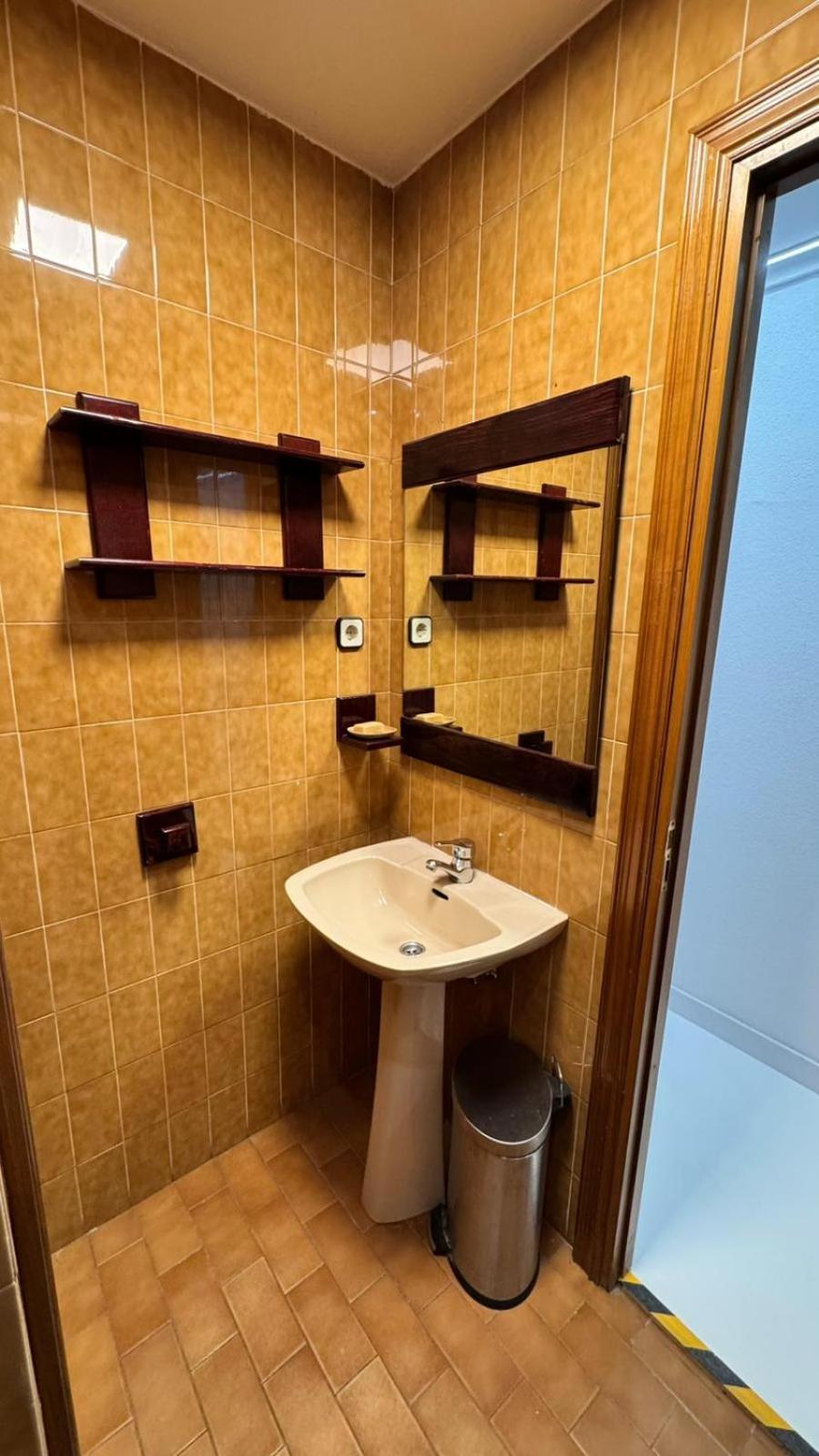 Hostel Puerta Del Angel 马德里 外观 照片